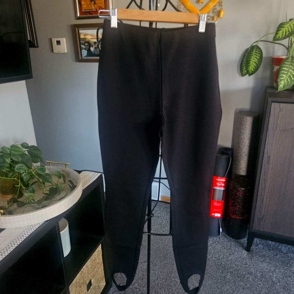 Ponte High Rise Stirrup Leggings by Madewell - Picture 4 of 8